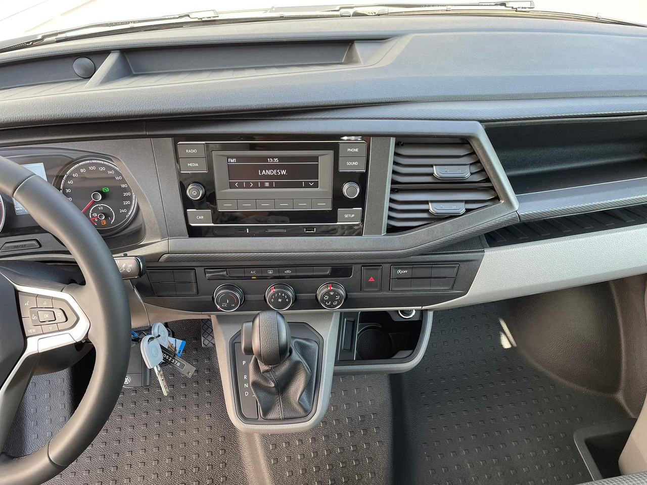Nový Furgon, Dodávka s dvojitou kabinou Volkswagen T6.1 Transporter MIXTO lang 4M MFL LED TEMPOMAT: obrázek 15
