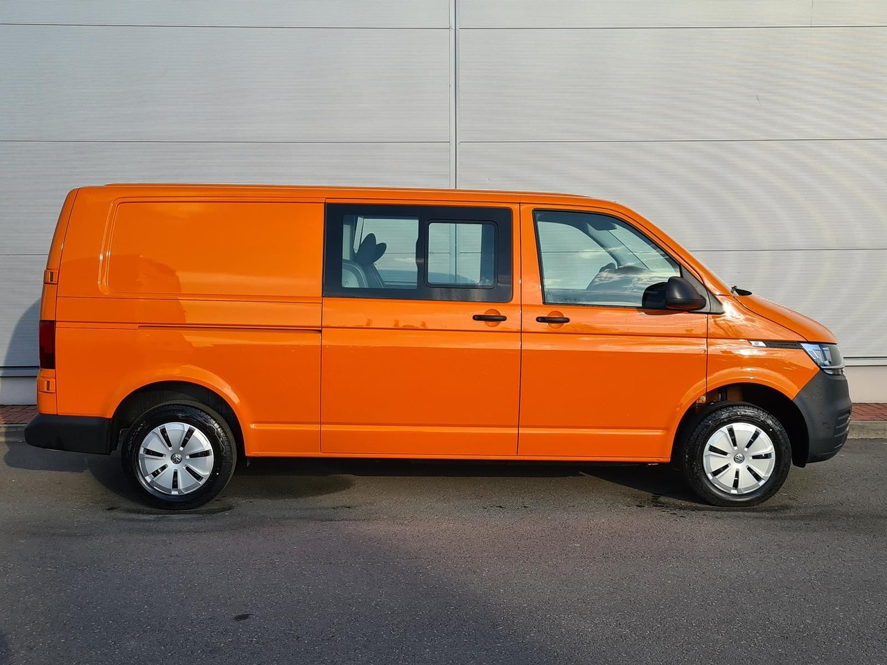 Volkswagen T6.1 Transporter MIXTO lang LED PDC KLIMA SITZH - Furgon, Dodávka s dvojitou kabinou: obrázek 5 Volkswagen T6.1 Transporter MIXTO lang LED PDC KLIMA SITZH - Furgon, Dodávka s dvojitou kabinou: obrázek 5