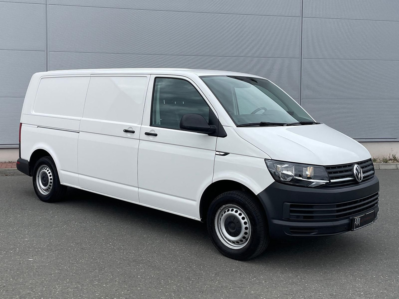 Volkswagen T6 Transporter 2.0 TDI PDC KLIMA - Mikrobus: obrázek 2 Volkswagen T6 Transporter 2.0 TDI PDC KLIMA - Mikrobus: obrázek 2