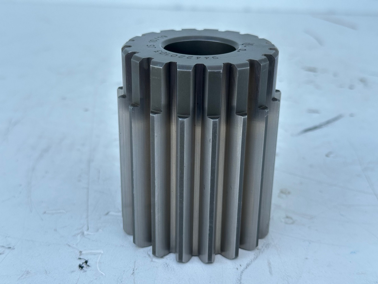 LIEBHERR Original Sonnenrad ID-Nr.944220103 – ID-Nr.9442201. A954B,A954C,LH80,E954,EP954,ER954,LOS954,P954,P964,R954,R964. #944220103.05.09# - Pohon otoče pro Rýpadlo: obrázek 2 LIEBHERR Original Sonnenrad ID-Nr.944220103 – ID-Nr.9442201. A954B,A954C,LH80,E954,EP954,ER954,LOS954,P954,P964,R954,R964. #944220103.05.09# - Pohon otoče pro Rýpadlo: obrázek 2