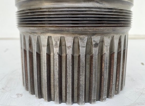 Převodovka pro Pásové rýpadlo Liebherr Abtriebswelle ID-Nr.9442164. A954, EP954B, P954, R954 B.: obrázek 17 Převodovka pro Pásové rýpadlo Liebherr Abtriebswelle ID-Nr.9442164. A954, EP954B, P954, R954 B.: obrázek 17