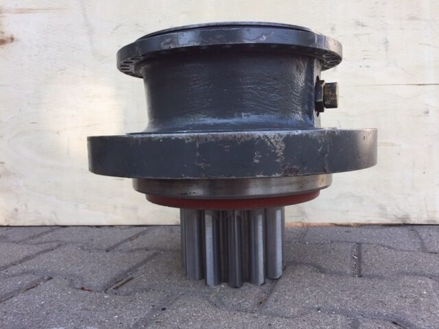 Liebherr Abtriebswellengehäuse ID-Nr.90013701 mit Abtriebswelle ID-Nr.90204999. SAT275/260 - SAT275/261 - SAT275/266 - SAT275/289. #1063# - Pohon otoče pro Rýpadlo: obrázek 2 Liebherr Abtriebswellengehäuse ID-Nr.90013701 mit Abtriebswelle ID-Nr.90204999. SAT275/260 - SAT275/261 - SAT275/266 - SAT275/289. #1063# - Pohon otoče pro Rýpadlo: obrázek 2