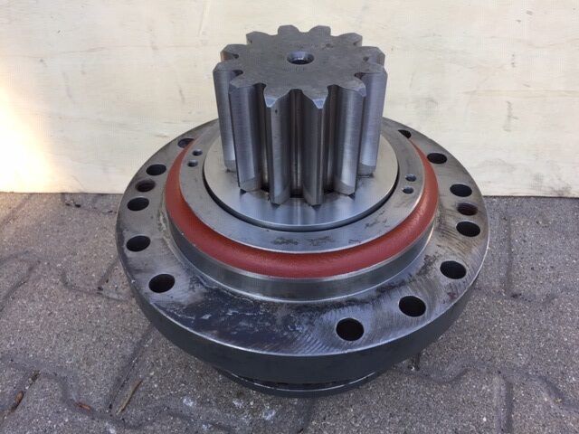 Liebherr Abtriebswellengehäuse ID-Nr.90013701 mit Abtriebswelle ID-Nr.90204999. SAT275/260 - SAT275/261 - SAT275/266 - SAT275/289. #1063# - Pohon otoče pro Rýpadlo: obrázek 4 Liebherr Abtriebswellengehäuse ID-Nr.90013701 mit Abtriebswelle ID-Nr.90204999. SAT275/260 - SAT275/261 - SAT275/266 - SAT275/289. #1063# - Pohon otoče pro Rýpadlo: obrázek 4