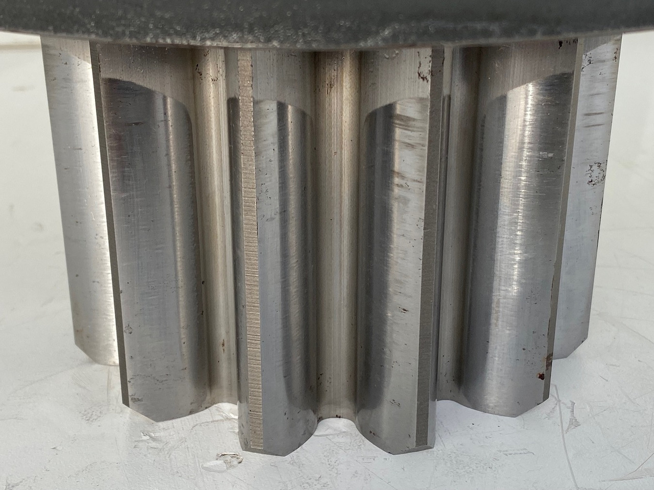 Převodovka pro Stavební technika Liebherr Abtriebswellengehäuse ID-Nr.90018934 mit Abtriebswelle ID-Nr.90204999. SAT275/260 - SAT275/261 - SAT275/266 - SAT275/289. #1788#1730#: obrázek 13 Převodovka pro Stavební technika Liebherr Abtriebswellengehäuse ID-Nr.90018934 mit Abtriebswelle ID-Nr.90204999. SAT275/260 - SAT275/261 - SAT275/266 - SAT275/289. #1788#1730#: obrázek 13