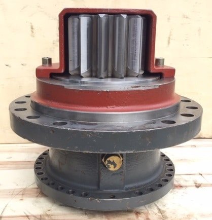 Liebherr Abtriebswellengehäuse ID-Nr.90021076 - ID-Nr.90208493 mit Abtriebswelle ID-Nr.90006049 – ID-Nr.90202639. SAT325/294 - SAT325/274. #0067# - Pohon otoče pro Stavební technika: obrázek 4 Liebherr Abtriebswellengehäuse ID-Nr.90021076 - ID-Nr.90208493 mit Abtriebswelle ID-Nr.90006049 – ID-Nr.90202639. SAT325/294 - SAT325/274. #0067# - Pohon otoče pro Stavební technika: obrázek 4