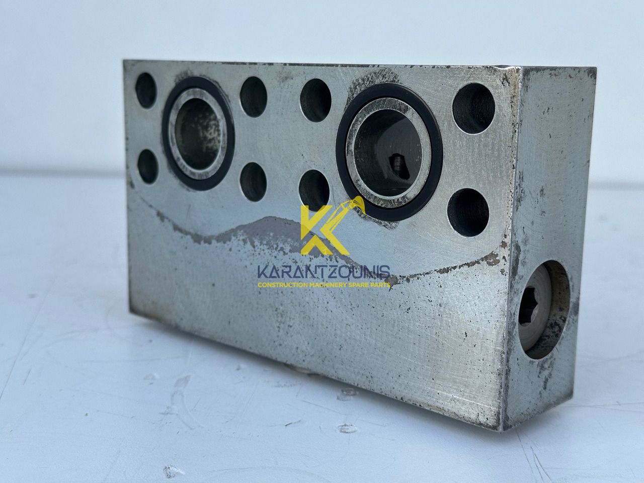 Liebherr Dämpfungsventil ID-Nr.10121777. P924 COMP, P926, R926, R916, R922, R924 COMP, R924, R926 COMP, R926, R930, R936, R946, R950 T, R960 T. #10121777.43199# - Pohon otoče pro Stavební technika: obrázek 3 Liebherr Dämpfungsventil ID-Nr.10121777. P924 COMP, P926, R926, R916, R922, R924 COMP, R924, R926 COMP, R926, R930, R936, R946, R950 T, R960 T. #10121777.43199# - Pohon otoče pro Stavební technika: obrázek 3