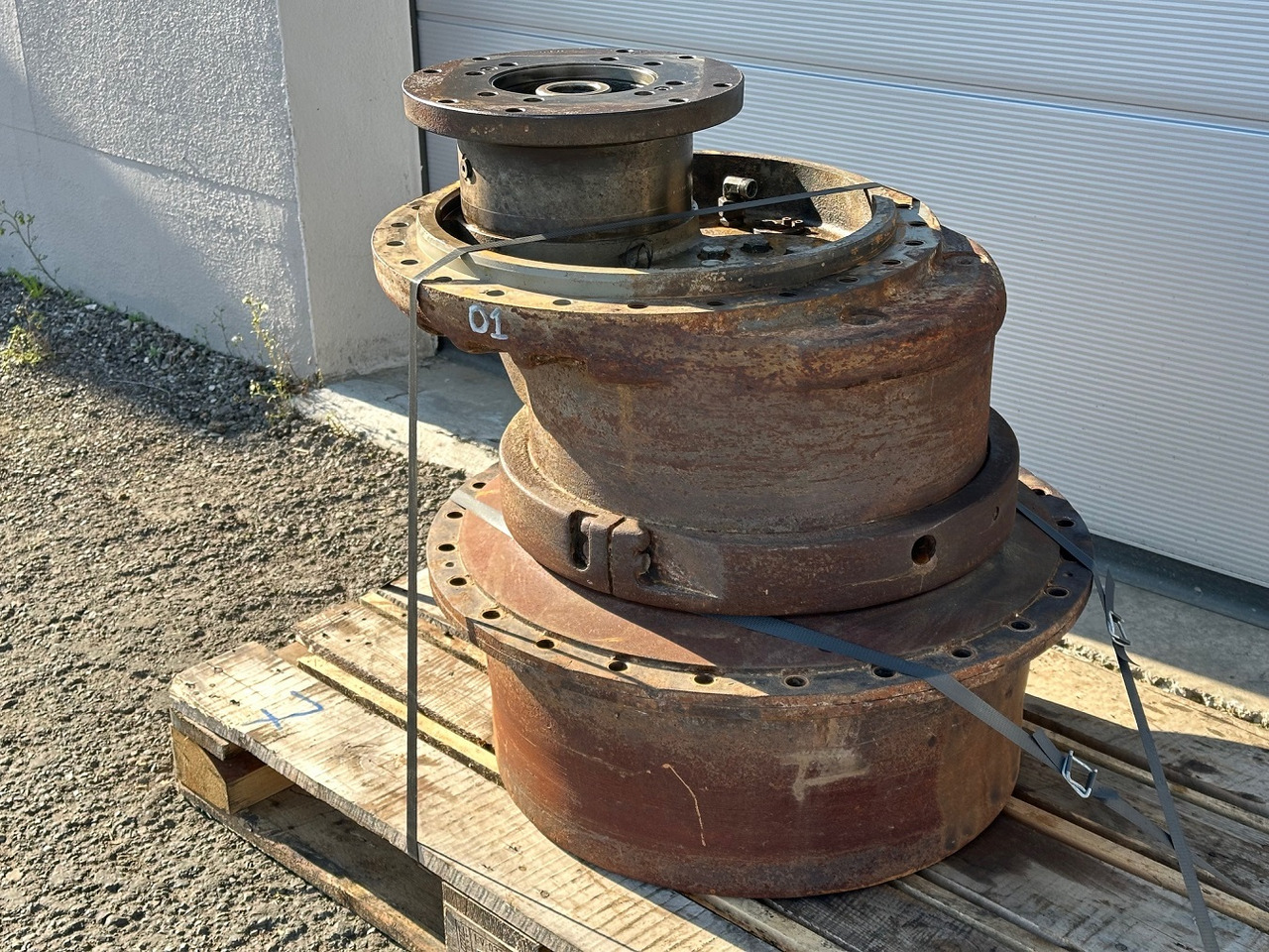 Liebherr Fahrantrieb FAT450E510. ID-Nr.970351501 - ID-Nr.90025195 - ID-Nr.90203584. LR634-992, LU755D-999, O634-992, PR734-4L-1481,PR734-4XL-1659. #10739.01# - Koncový převod pro Buldozer: obrázek 3 Liebherr Fahrantrieb FAT450E510. ID-Nr.970351501 - ID-Nr.90025195 - ID-Nr.90203584. LR634-992, LU755D-999, O634-992, PR734-4L-1481,PR734-4XL-1659. #10739.01# - Koncový převod pro Buldozer: obrázek 3