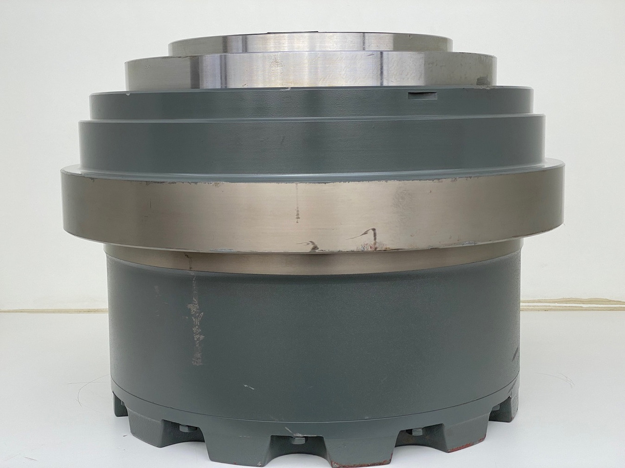 Liebherr Fahrantrieb FAT450P135, ID-Nr.90211932 - ID-Nr.90211933. ER944, R940, R944, R945, R946, R950, R960 T. #159-03# - Koncový převod pro Pásové rýpadlo: obrázek 3 Liebherr Fahrantrieb FAT450P135, ID-Nr.90211932 - ID-Nr.90211933. ER944, R940, R944, R945, R946, R950, R960 T. #159-03# - Koncový převod pro Pásové rýpadlo: obrázek 3