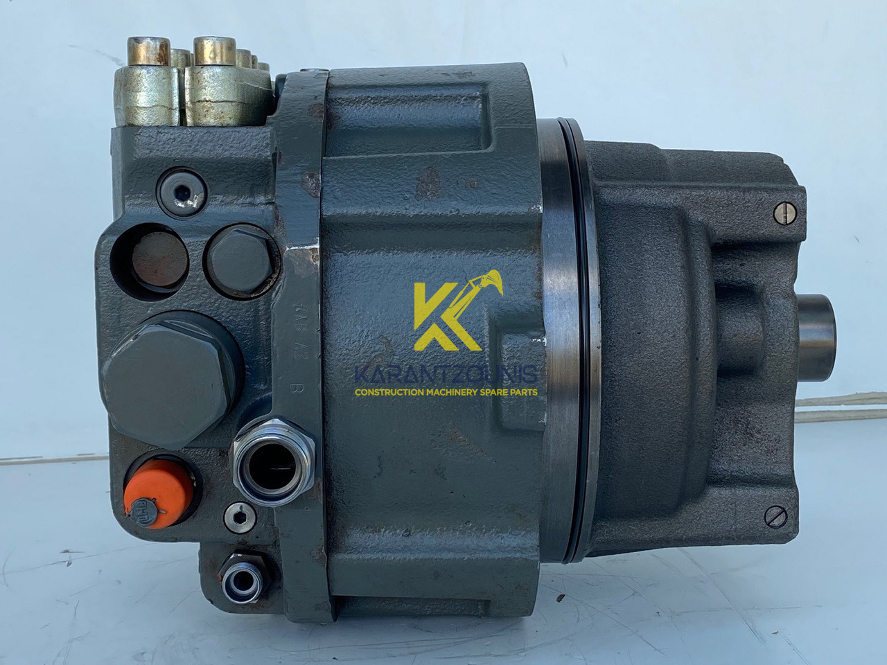 Liebherr Hydraulikeinbaumotor CMVE O 108. ID-Nr.10118562 - ID-Nr.10132610 - ID-Nr.10129048. LOS1916, LOS916, LOS926, R906, R916, R918, R920, R922, R924, R926COMP, R926, R936. #27979# - Hydraulický motor pro Pásové rýpadlo: obrázek 2 Liebherr Hydraulikeinbaumotor CMVE O 108. ID-Nr.10118562 - ID-Nr.10132610 - ID-Nr.10129048. LOS1916, LOS916, LOS926, R906, R916, R918, R920, R922, R924, R926COMP, R926, R936. #27979# - Hydraulický motor pro Pásové rýpadlo: obrázek 2