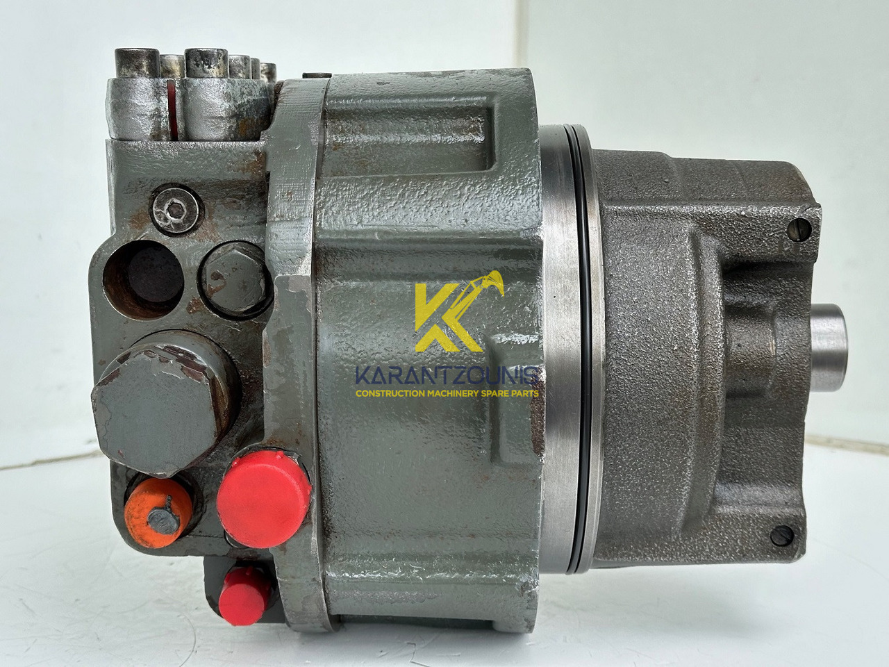 Liebherr Hydraulikeinbaumotor CMVE O 108. ID-Nr.10118562 - ID-Nr.10132610 - ID-Nr.10129048. LOS1916, LOS916, LOS926, R906, R916, R918, R920, R922, R924, R926COMP, R926, R936. #28313# - Hydraulický motor pro Stavební technika: obrázek 3 Liebherr Hydraulikeinbaumotor CMVE O 108. ID-Nr.10118562 - ID-Nr.10132610 - ID-Nr.10129048. LOS1916, LOS916, LOS926, R906, R916, R918, R920, R922, R924, R926COMP, R926, R936. #28313# - Hydraulický motor pro Stavební technika: obrázek 3