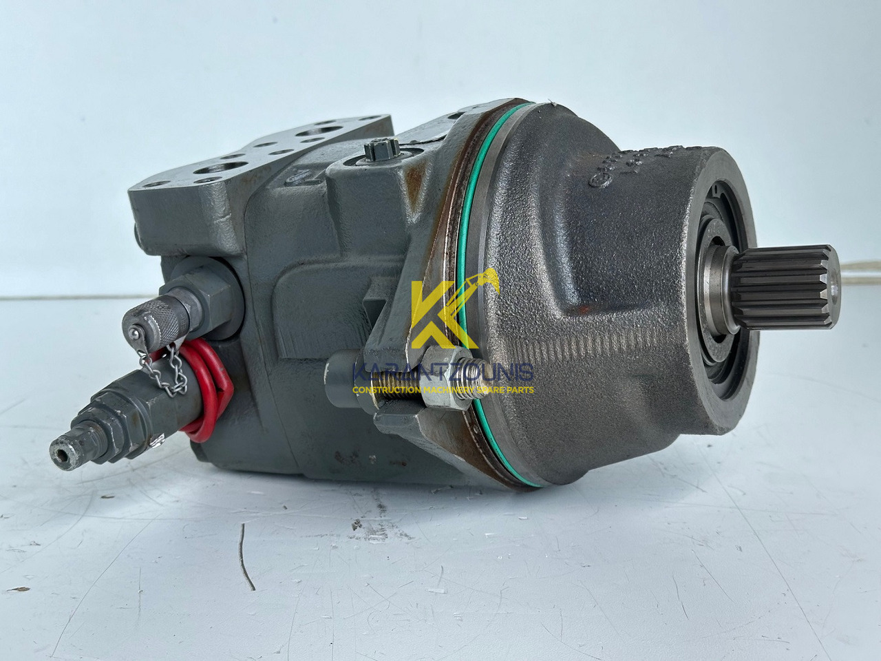 Liebherr Hydraulikeinbaumotor Typ:FMF058, ID-Nr.10122576 - ID-Nr.10145827 - ID-Nr.11371069. LOS1906, P924 COMP , R906, R906 PROTO, R916, R922, R924, R924 COMP, R926 COMP, R926 K LC. #39780# - Hydraulický motor pro Rýpadlo: obrázek 2 Liebherr Hydraulikeinbaumotor Typ:FMF058, ID-Nr.10122576 - ID-Nr.10145827 - ID-Nr.11371069. LOS1906, P924 COMP , R906, R906 PROTO, R916, R922, R924, R924 COMP, R926 COMP, R926 K LC. #39780# - Hydraulický motor pro Rýpadlo: obrázek 2