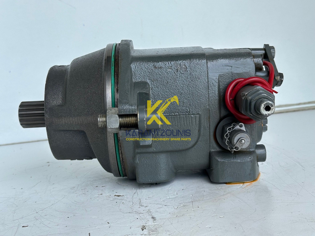 Liebherr Hydraulikeinbaumotor Typ:FMF058, ID-Nr.10122576 - ID-Nr.10145827 - ID-Nr.11371069. LOS1906, P924 COMP , R906, R906 PROTO, R916, R922, R924, R924 COMP, R926 COMP, R926 K LC. #39780# - Hydraulický motor pro Rýpadlo: obrázek 4 Liebherr Hydraulikeinbaumotor Typ:FMF058, ID-Nr.10122576 - ID-Nr.10145827 - ID-Nr.11371069. LOS1906, P924 COMP , R906, R906 PROTO, R916, R922, R924, R924 COMP, R926 COMP, R926 K LC. #39780# - Hydraulický motor pro Rýpadlo: obrázek 4