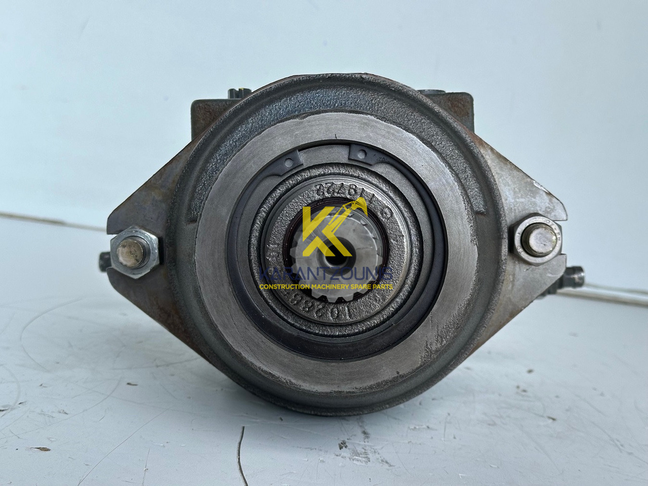 Liebherr Hydraulikeinbaumotor Typ:FMF058, ID-Nr.10122576 - ID-Nr.10145827 - ID-Nr.11371069. LOS1906, P924 COMP , R906, R906 PROTO, R916, R922, R924, R924 COMP, R926 COMP, R926 K LC. #39780# - Hydraulický motor pro Rýpadlo: obrázek 5 Liebherr Hydraulikeinbaumotor Typ:FMF058, ID-Nr.10122576 - ID-Nr.10145827 - ID-Nr.11371069. LOS1906, P924 COMP , R906, R906 PROTO, R916, R922, R924, R924 COMP, R926 COMP, R926 K LC. #39780# - Hydraulický motor pro Rýpadlo: obrázek 5