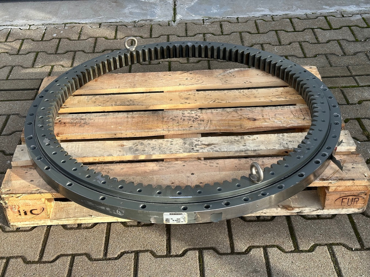 Liebherr Kugeldrehverbindung Typ:KUD34VJ005-000. ID-Nr.90020576. R914 COMP-1194. #10654# - Ložisko otoče pro Pásové rýpadlo: obrázek 1 Liebherr Kugeldrehverbindung Typ:KUD34VJ005-000. ID-Nr.90020576. R914 COMP-1194. #10654# - Ložisko otoče pro Pásové rýpadlo: obrázek 1