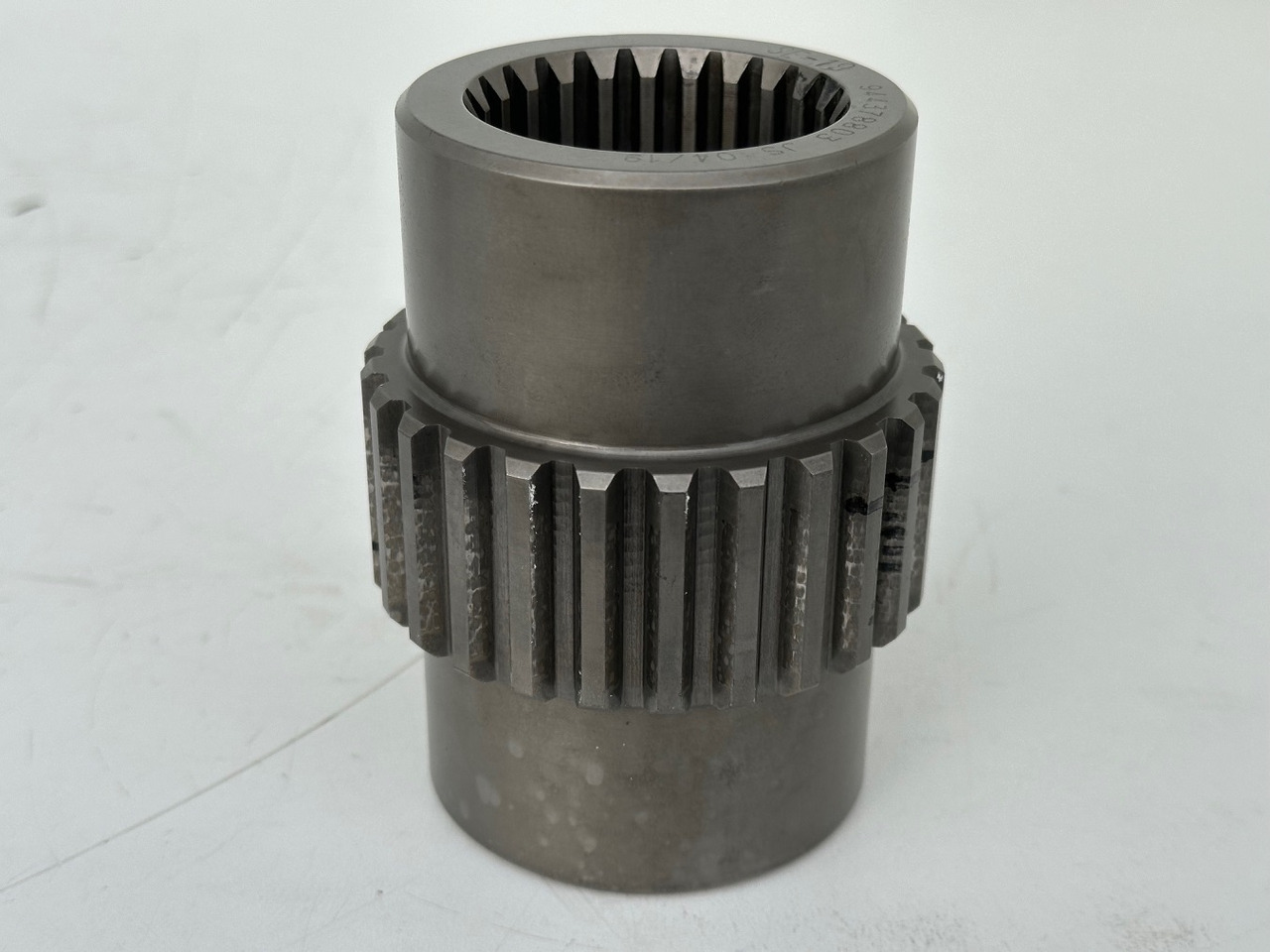 Liebherr Lamellenträger ID-Nr.9443788 - ID-Nr.944378803. FAT550, FAT550P046, FAT550P050, FAT600P081, FAT1000/102. #9443788.09.10.01# - Koncový převod pro Rýpadlo: obrázek 1 Liebherr Lamellenträger ID-Nr.9443788 - ID-Nr.944378803. FAT550, FAT550P046, FAT550P050, FAT600P081, FAT1000/102. #9443788.09.10.01# - Koncový převod pro Rýpadlo: obrázek 1