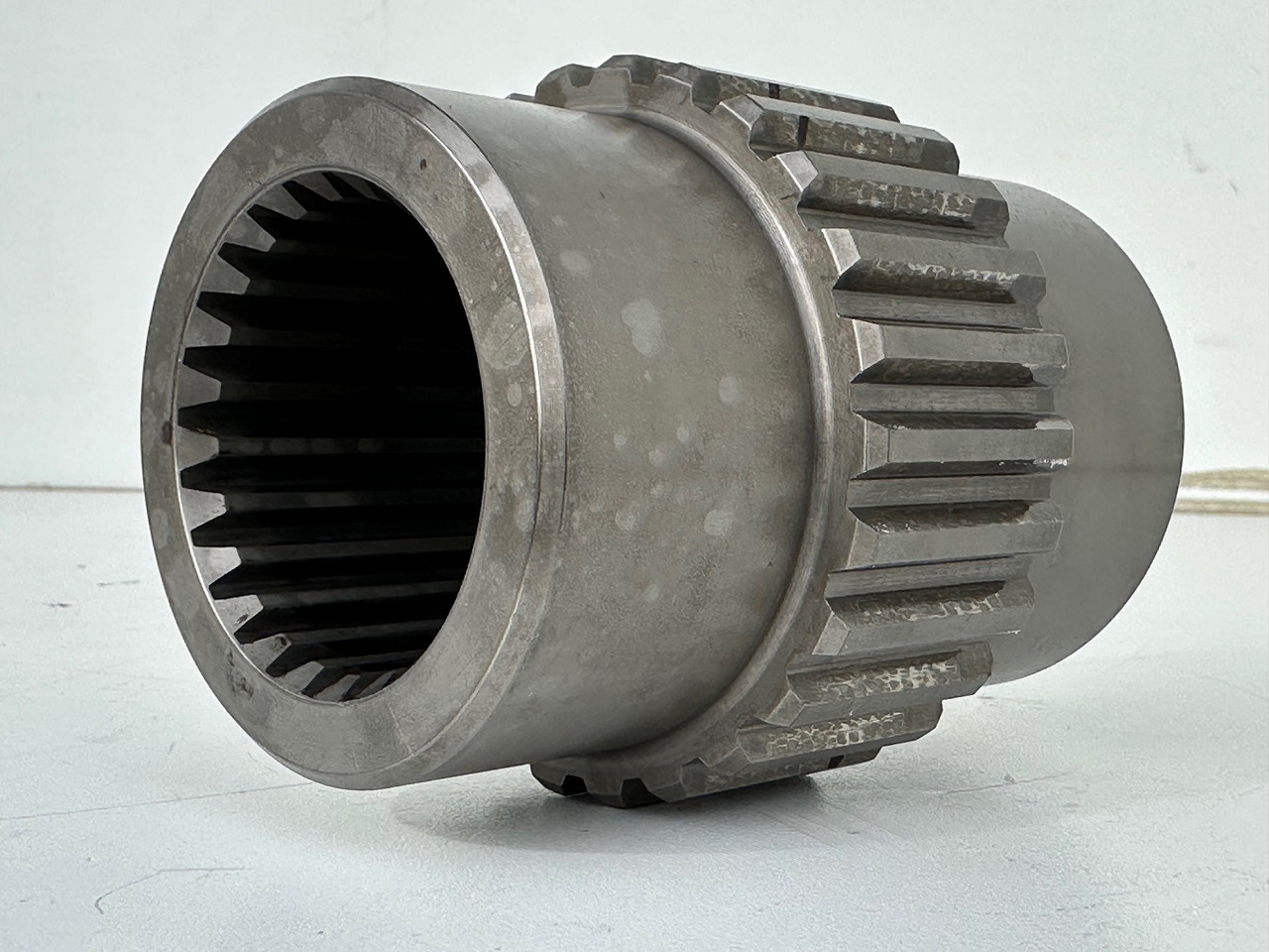 Liebherr Lamellenträger ID-Nr.9443788 - ID-Nr.944378803. FAT550, FAT550P046, FAT550P050, FAT600P081, FAT1000/102. #9443788.09.10.01# - Koncový převod pro Rýpadlo: obrázek 4 Liebherr Lamellenträger ID-Nr.9443788 - ID-Nr.944378803. FAT550, FAT550P046, FAT550P050, FAT600P081, FAT1000/102. #9443788.09.10.01# - Koncový převod pro Rýpadlo: obrázek 4