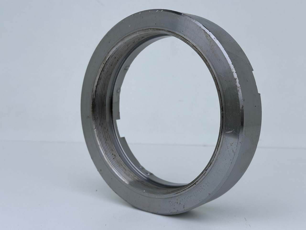 Liebherr Original Nutmutter ID-Nr.9443117 - ID-Nr.944311703. LH110,A974,LOS974,P974,P976,R974,R976,R980,P994,P995,R944,R995. #944311703.30.12.02# - Pohon otoče pro Stavební technika: obrázek 4 Liebherr Original Nutmutter ID-Nr.9443117 - ID-Nr.944311703. LH110,A974,LOS974,P974,P976,R974,R976,R980,P994,P995,R944,R995. #944311703.30.12.02# - Pohon otoče pro Stavební technika: obrázek 4