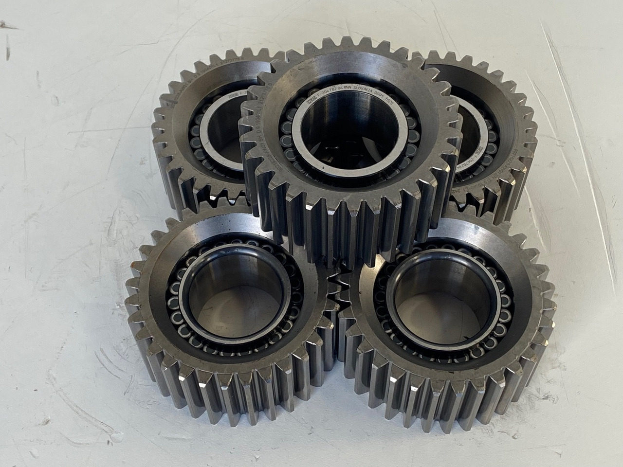 Liebherr Planetenrad ID-Nr.90216227. SAT300A1200. R926-1715 - R928-1715 - R930-1716. #P0161# - Pohon otoče pro Stavební technika: obrázek 4 Liebherr Planetenrad ID-Nr.90216227. SAT300A1200. R926-1715 - R928-1715 - R930-1716. #P0161# - Pohon otoče pro Stavební technika: obrázek 4