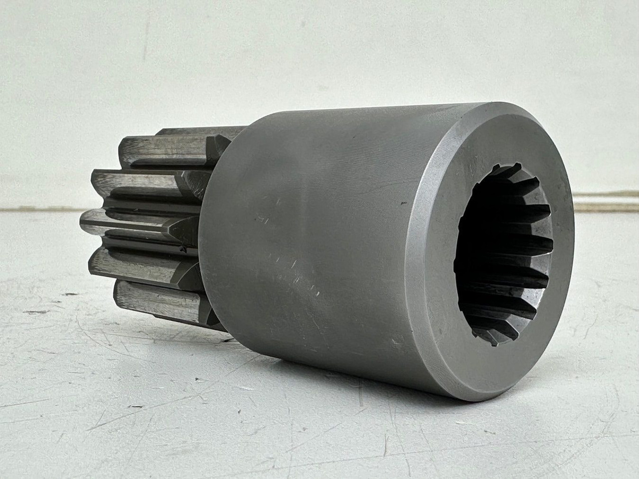 Liebherr Sonnenrad ID-Nr.90208705. SAT300/282. LH40 C LH40 CP, LH40 M, LH40MP, LH50 CHR, LH50 CHRP, LH50 M, LH50 MHR, LH50 MHRP, LH50MT. #SO.1349# - Pohon otoče pro Stavební technika: obrázek 2 Liebherr Sonnenrad ID-Nr.90208705. SAT300/282. LH40 C LH40 CP, LH40 M, LH40MP, LH50 CHR, LH50 CHRP, LH50 M, LH50 MHR, LH50 MHRP, LH50MT. #SO.1349# - Pohon otoče pro Stavební technika: obrázek 2