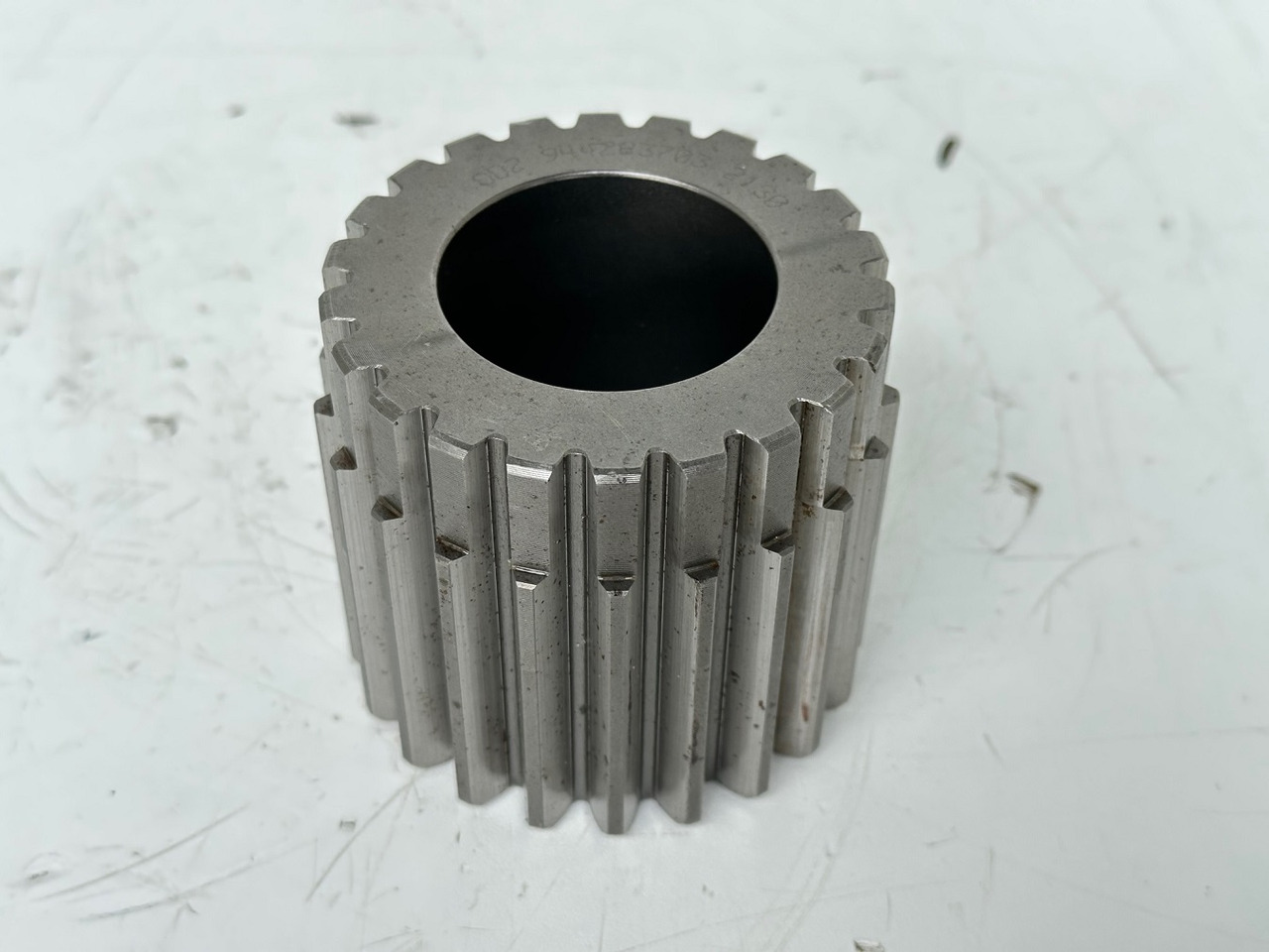 Liebherr Sonnenrad ID-Nr.9442837. FAT350 - FAT350P022 - FAT350P032 - FAT350P059 - FAT350P062 - FAT350P068 - FAT350P079. LH22, LOS103, ER912, LOS914, LOS924 COMP, R313, R317, R900, R902, R904, R912, - Převodovka pro Pásové rýpadlo: obrázek 1 Liebherr Sonnenrad ID-Nr.9442837. FAT350 - FAT350P022 - FAT350P032 - FAT350P059 - FAT350P062 - FAT350P068 - FAT350P079. LH22, LOS103, ER912, LOS914, LOS924 COMP, R313, R317, R900, R902, R904, R912, - Převodovka pro Pásové rýpadlo: obrázek 1