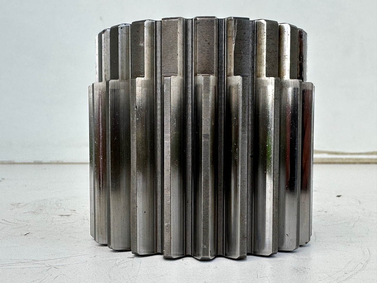 Liebherr Sonnenrad ID-Nr.9442837. FAT350 - FAT350P022 - FAT350P032 - FAT350P059 - FAT350P062 - FAT350P068 - FAT350P079. LH22, LOS103, ER912, LOS914, LOS924 COMP, R313, R317, R900, R902, R904, R912, - Koncový převod pro Pásové rýpadlo: obrázek 3 Liebherr Sonnenrad ID-Nr.9442837. FAT350 - FAT350P022 - FAT350P032 - FAT350P059 - FAT350P062 - FAT350P068 - FAT350P079. LH22, LOS103, ER912, LOS914, LOS924 COMP, R313, R317, R900, R902, R904, R912, - Koncový převod pro Pásové rýpadlo: obrázek 3