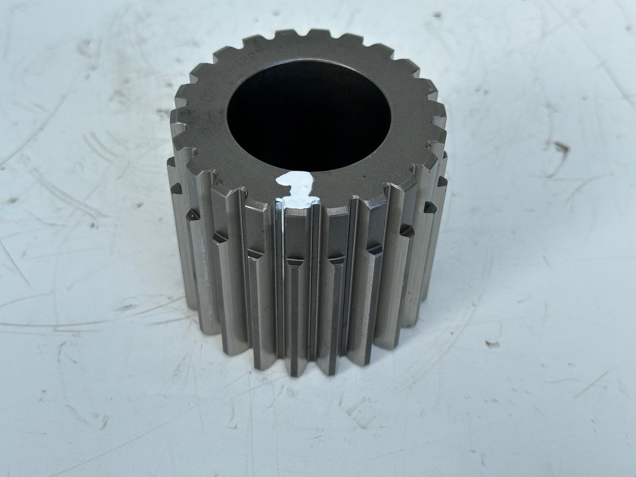 Liebherr Sonnenrad ID-Nr.9442837. FAT350 - FAT350P022 - FAT350P032 - FAT350P059 - FAT350P062 - FAT350P068 - FAT350P079. LH22, LOS103, ER912, LOS914, LOS924 COMP, R313, R317, R900, R902, R904, R912, - Koncový převod pro Pásové rýpadlo: obrázek 1 Liebherr Sonnenrad ID-Nr.9442837. FAT350 - FAT350P022 - FAT350P032 - FAT350P059 - FAT350P062 - FAT350P068 - FAT350P079. LH22, LOS103, ER912, LOS914, LOS924 COMP, R313, R317, R900, R902, R904, R912, - Koncový převod pro Pásové rýpadlo: obrázek 1