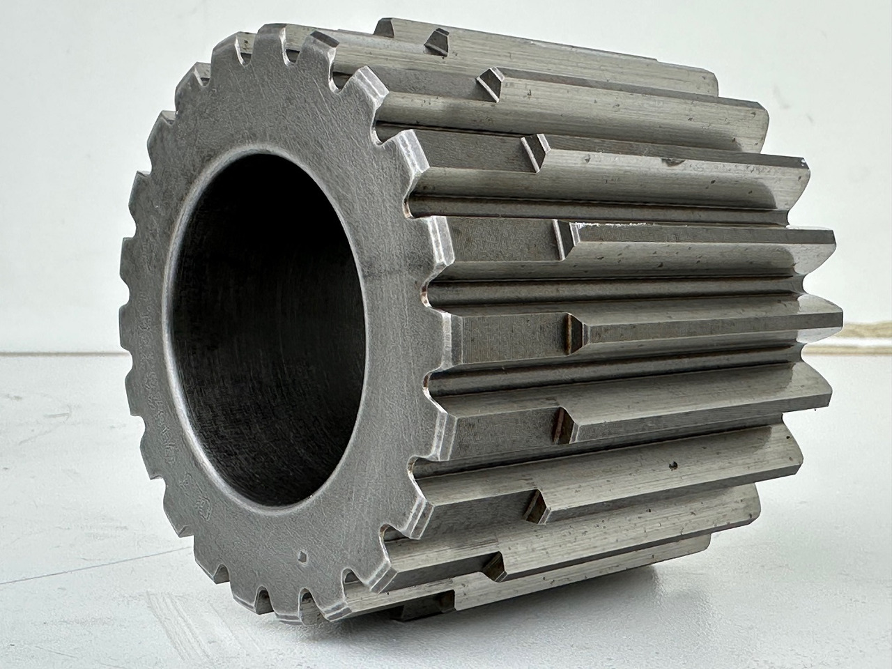 Liebherr Sonnenrad ID-Nr.9442837. FAT350 - FAT350P022 - FAT350P032 - FAT350P059 - FAT350P062 - FAT350P068 - FAT350P079. LH22, LOS103, ER912, LOS914, LOS924 COMP, R313, R317, R900, R902, R904, R912, - Koncový převod pro Rýpadlo: obrázek 3 Liebherr Sonnenrad ID-Nr.9442837. FAT350 - FAT350P022 - FAT350P032 - FAT350P059 - FAT350P062 - FAT350P068 - FAT350P079. LH22, LOS103, ER912, LOS914, LOS924 COMP, R313, R317, R900, R902, R904, R912, - Koncový převod pro Rýpadlo: obrázek 3