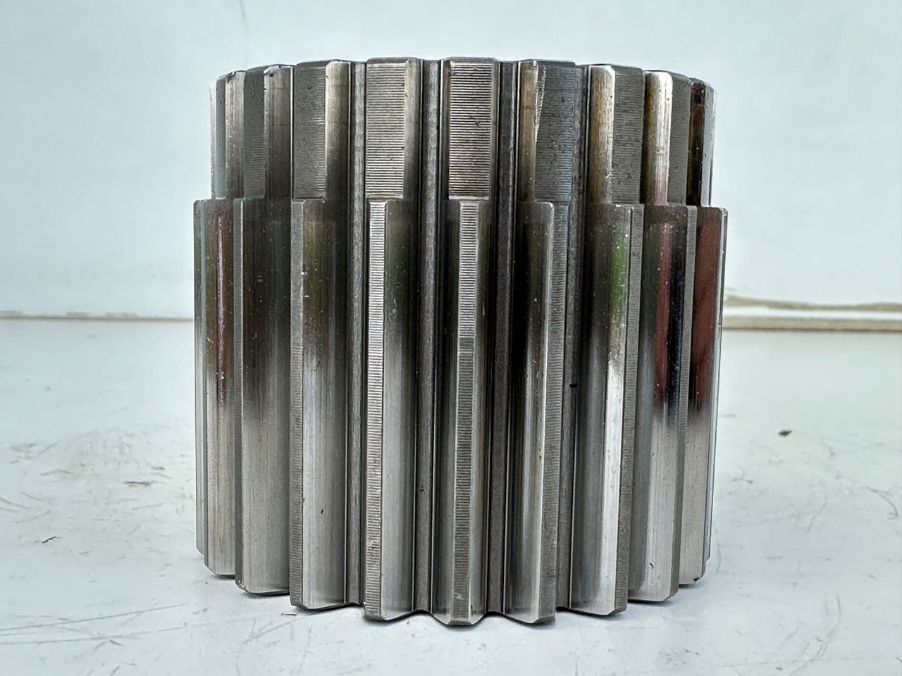 Liebherr Sonnenrad ID-Nr.9442837. FAT350 - FAT350P022 - FAT350P032 - FAT350P059 - FAT350P062 - FAT350P068 - FAT350P079. LH22, LOS103, ER912, LOS914, LOS924 COMP, R313, R317, R900, R902, R904, R912, - Koncový převod pro Pásové rýpadlo: obrázek 2 Liebherr Sonnenrad ID-Nr.9442837. FAT350 - FAT350P022 - FAT350P032 - FAT350P059 - FAT350P062 - FAT350P068 - FAT350P079. LH22, LOS103, ER912, LOS914, LOS924 COMP, R313, R317, R900, R902, R904, R912, - Koncový převod pro Pásové rýpadlo: obrázek 2