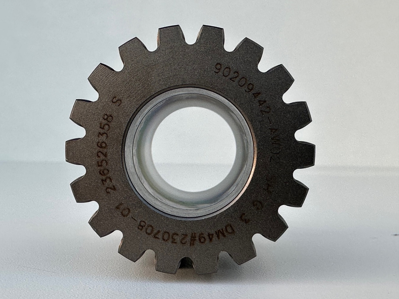 Liebherr Sonnenrad ID-Nr.9443047 - ID-Nr.944304703 - ID-Nr.90209442. A914 B,A914 C,A924,A932,A934,LH30,LH35,P924 C,E932,P914,P924 COMP,R906,R914,R916,R924,R926,R930 T,R932,R934,R944. #90209442.02.10# - Pohon otoče pro Stavební technika: obrázek 3 Liebherr Sonnenrad ID-Nr.9443047 - ID-Nr.944304703 - ID-Nr.90209442. A914 B,A914 C,A924,A932,A934,LH30,LH35,P924 C,E932,P914,P924 COMP,R906,R914,R916,R924,R926,R930 T,R932,R934,R944. #90209442.02.10# - Pohon otoče pro Stavební technika: obrázek 3