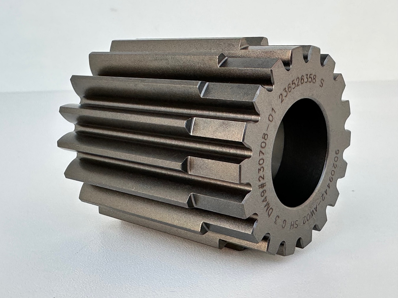 Liebherr Sonnenrad ID-Nr.9443047 - ID-Nr.944304703 - ID-Nr.90209442. A914 B,A914 C,A924,A932,A934,LH30,LH35,P924 C,E932,P914,P924 COMP,R906,R914,R916,R924,R926,R930 T,R932,R934,R944. #90209442.02.10# - Pohon otoče pro Stavební technika: obrázek 1 Liebherr Sonnenrad ID-Nr.9443047 - ID-Nr.944304703 - ID-Nr.90209442. A914 B,A914 C,A924,A932,A934,LH30,LH35,P924 C,E932,P914,P924 COMP,R906,R914,R916,R924,R926,R930 T,R932,R934,R944. #90209442.02.10# - Pohon otoče pro Stavební technika: obrázek 1