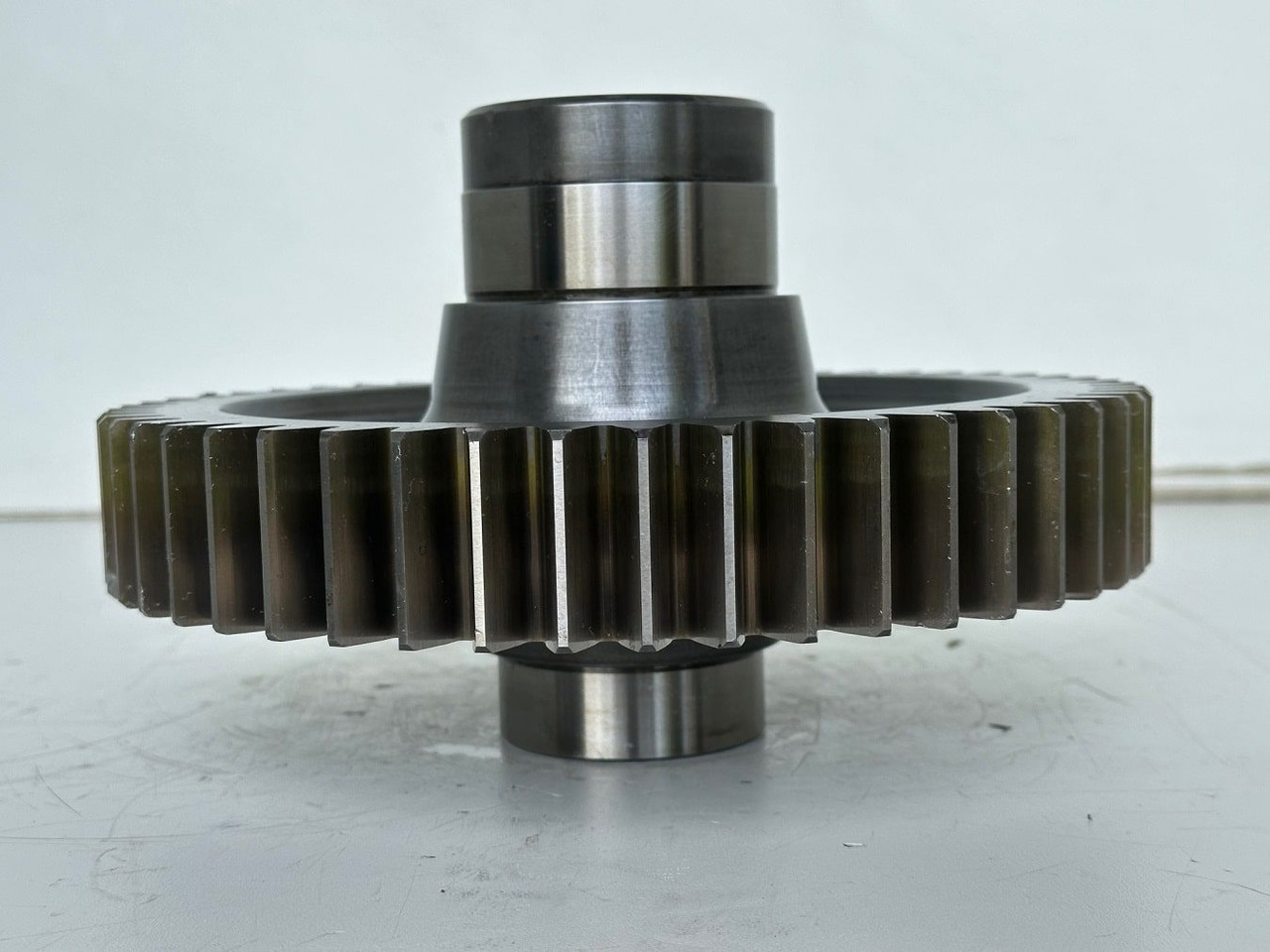 Liebherr Stirnrad ID-Nr.10135600. Pumpenverteilergetriebe Typ:PVG450 C 468. PR776-1296. #10135600.02# - Transmise pro Stavební technika: obrázek 2 Liebherr Stirnrad ID-Nr.10135600. Pumpenverteilergetriebe Typ:PVG450 C 468. PR776-1296. #10135600.02# - Transmise pro Stavební technika: obrázek 2