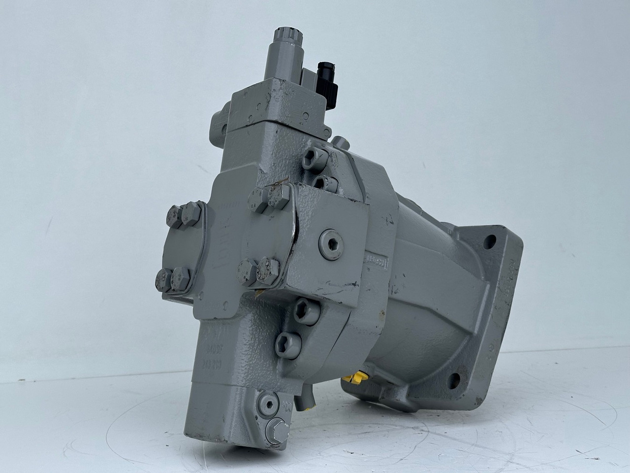 Liebherr Verstellmotor ID-Nr.510240108 - Hydromatik Rexroth Axialkolben-Verstellmotor Typ:A6VM140EP2D/63W-VZB017HB. #24338069# - Hydraulický motor pro Pásový jeřáb: obrázek 5 Liebherr Verstellmotor ID-Nr.510240108 - Hydromatik Rexroth Axialkolben-Verstellmotor Typ:A6VM140EP2D/63W-VZB017HB. #24338069# - Hydraulický motor pro Pásový jeřáb: obrázek 5