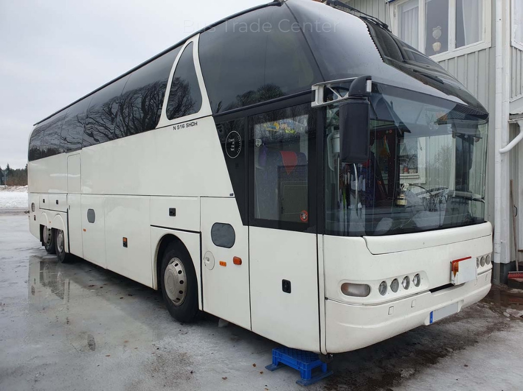 NEOPLAN STARLINER N516/3 SHDH - Turistický autobus: obrázek 1 NEOPLAN STARLINER N516/3 SHDH - Turistický autobus: obrázek 1