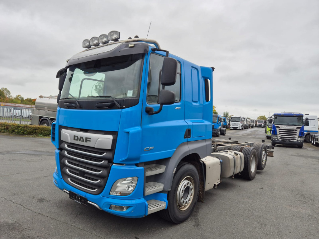 DAF CF 480 6x2 (Nr. 6097) - Podvozek s kabinou: obrázek 3 DAF CF 480 6x2 (Nr. 6097) - Podvozek s kabinou: obrázek 3