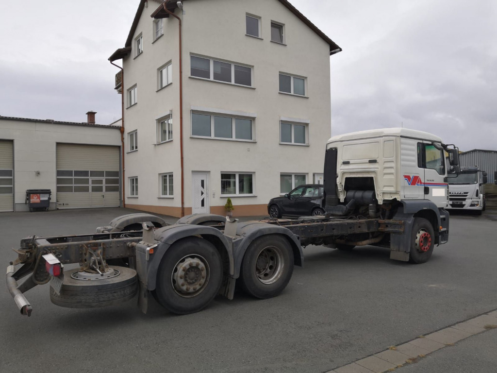 MAN TGA 26.350 6x2 (Nr. 4998) - Podvozek s kabinou: obrázek 5 MAN TGA 26.350 6x2 (Nr. 4998) - Podvozek s kabinou: obrázek 5