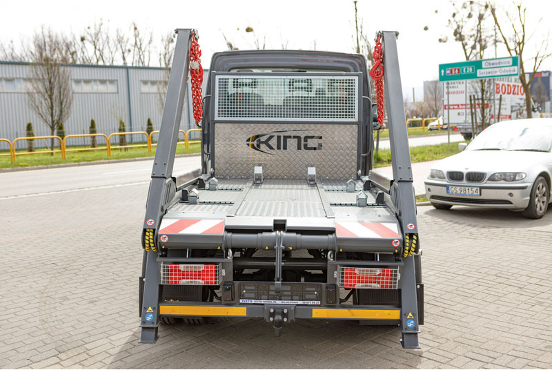 Iveco Daily 70C18 + KING Bramowiec / Skiploader / Absetzkipper - Ramenový nosič kontajnerov: obrázek 4 Iveco Daily 70C18 + KING Bramowiec / Skiploader / Absetzkipper - Ramenový nosič kontajnerov: obrázek 4