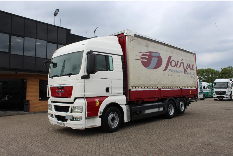 MAN TGX 26.440 * EURO5 * 6X2 * LIFT AXLE * - Plachtový nákladní auto: obrázek 2 MAN TGX 26.440 * EURO5 * 6X2 * LIFT AXLE * - Plachtový nákladní auto: obrázek 2