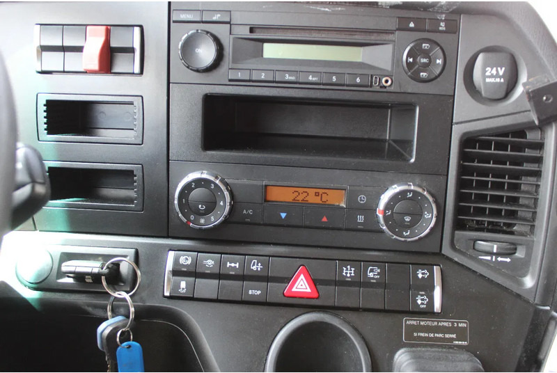 Tahač Mercedes-Benz Actros 1843 * RETARDER * EURO6 * 4X2 *: obrázek 19