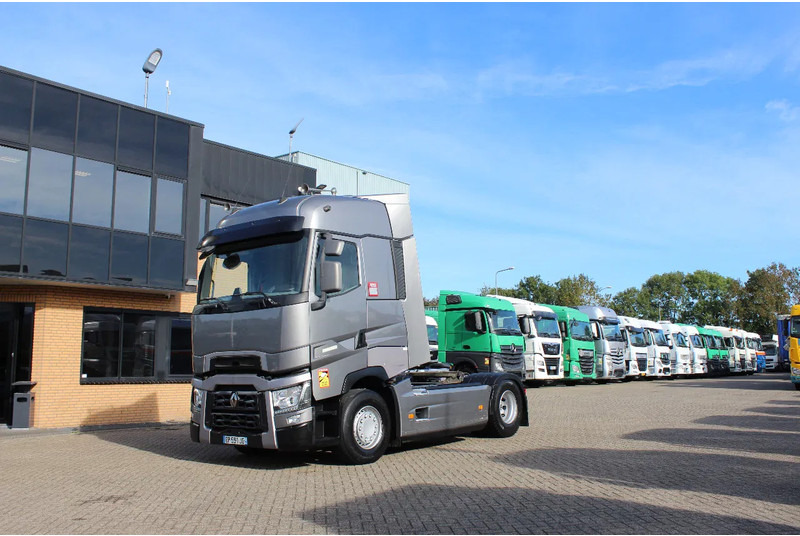Renault T520 * EURO6 * 4X2 * - Tahač: obrázek 1 Renault T520 * EURO6 * 4X2 * - Tahač: obrázek 1