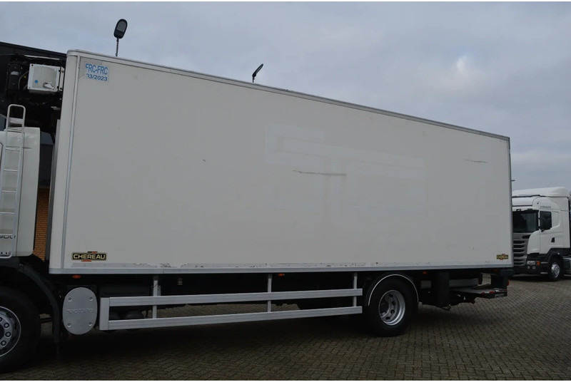 Volvo * EURO5 * CARRIER SUPRA 950MT * 4X2 * - Chladírenský nákladní automobil: obrázek 3 Volvo * EURO5 * CARRIER SUPRA 950MT * 4X2 * - Chladírenský nákladní automobil: obrázek 3