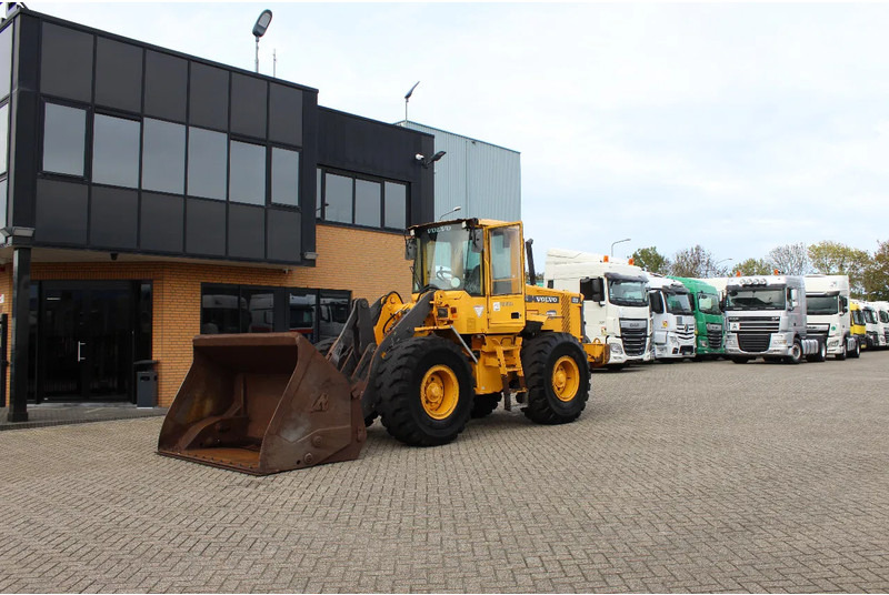 Volvo L70D - Kolový nakladač: obrázek 1 Volvo L70D - Kolový nakladač: obrázek 1