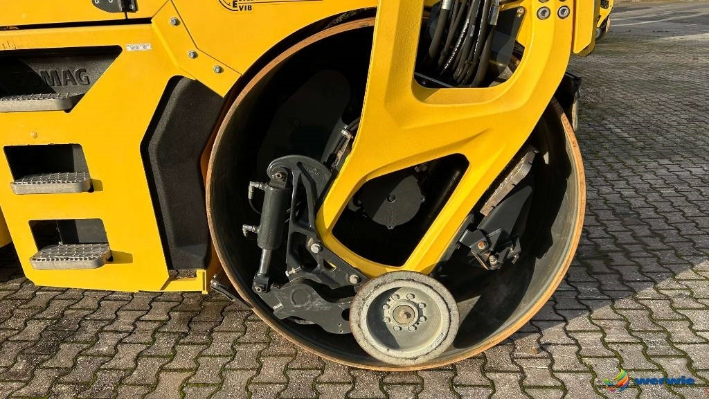 Bomag BW 206 AD-5 AM - Silniční válec: obrázek 4 Bomag BW 206 AD-5 AM - Silniční válec: obrázek 4