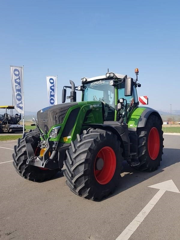 Fendt 828 Vario Profi Plus - Traktor: obrázek 1 Fendt 828 Vario Profi Plus - Traktor: obrázek 1