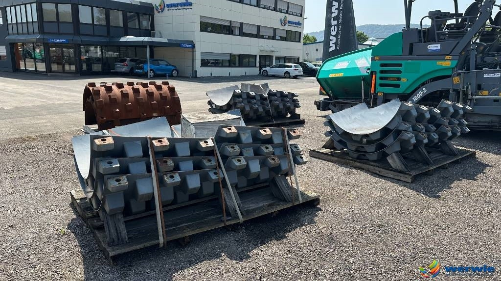 Hamm HAMM + VOLVO Stampffußschalen - Náhradní díly pro Válec: obrázek 1 Hamm HAMM + VOLVO Stampffußschalen - Náhradní díly pro Válec: obrázek 1