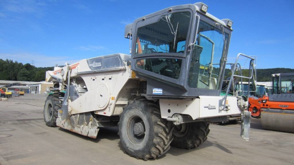 Wirtgen WR2000 Foam Bitumen System - Technika pro ukládaní asfaltu: obrázek 1 Wirtgen WR2000 Foam Bitumen System - Technika pro ukládaní asfaltu: obrázek 1