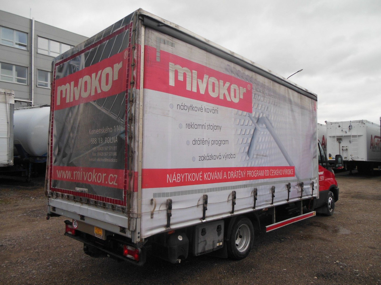 Iveco Daily 50C18, 10 Paletten - Plachtová dodávka: obrázek 3 Iveco Daily 50C18, 10 Paletten - Plachtová dodávka: obrázek 3