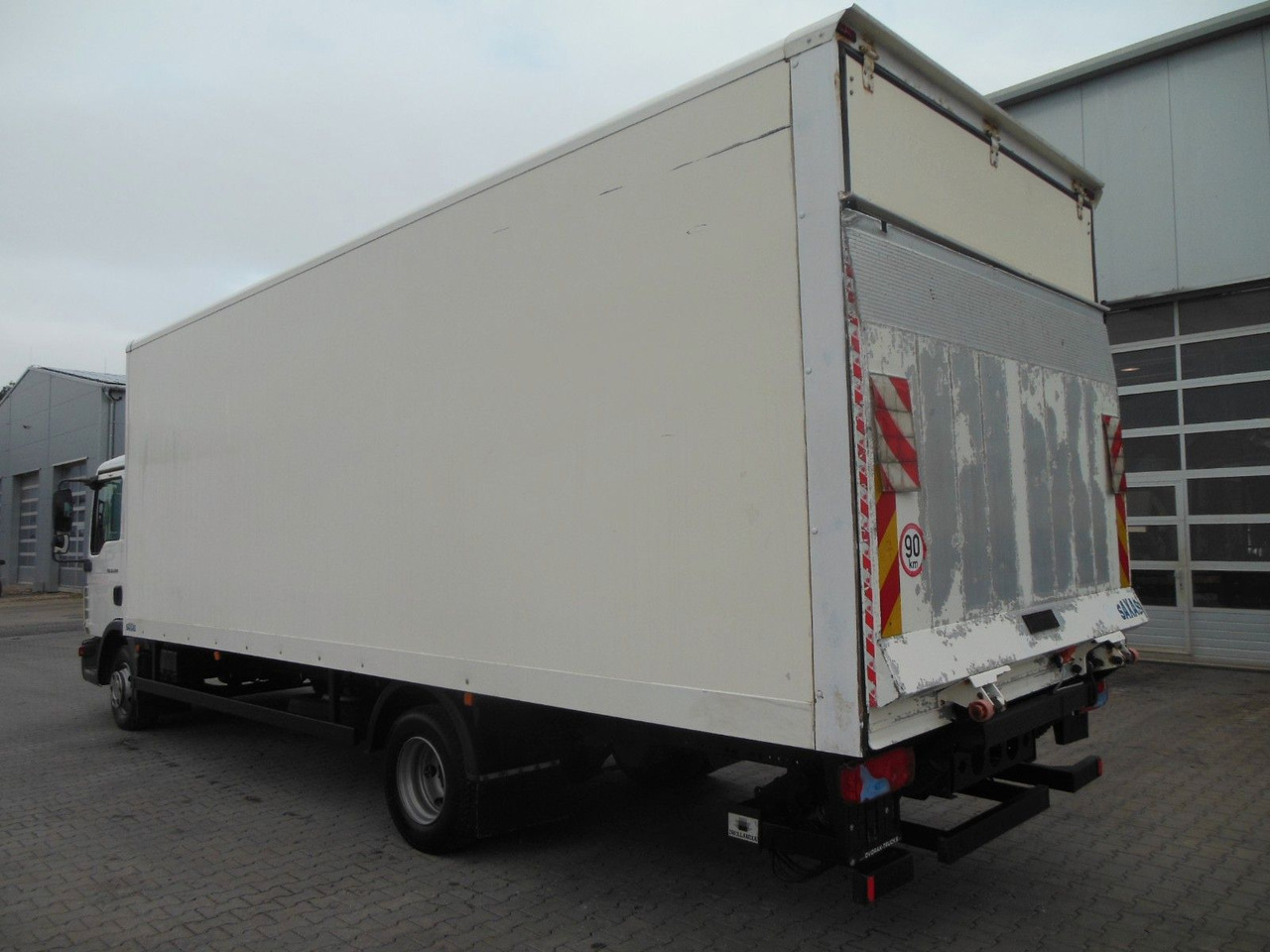 MAN TGL 12.220 BB, D-HOLLANDIA - Skříňový nákladní auto: obrázek 4 MAN TGL 12.220 BB, D-HOLLANDIA - Skříňový nákladní auto: obrázek 4