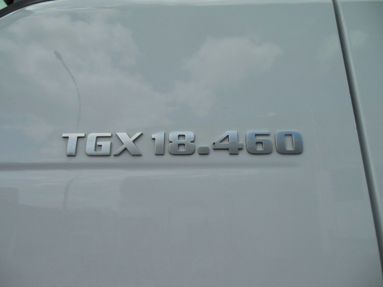 MAN TGX 18.460, XLX, VOLL LUFT, PRITSCHE 9,2M, TOP!! - Plachtový nákladní auto: obrázek 5 MAN TGX 18.460, XLX, VOLL LUFT, PRITSCHE 9,2M, TOP!! - Plachtový nákladní auto: obrázek 5
