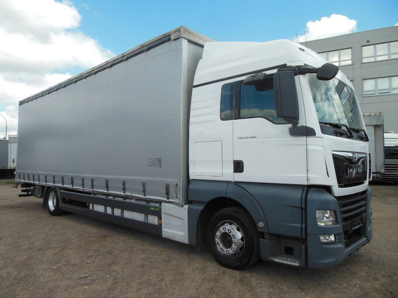 MAN TGX 18.460, XLX, VOLL LUFT, PRITSCHE 9,2M, TOP!! - Plachtový nákladní auto: obrázek 2 MAN TGX 18.460, XLX, VOLL LUFT, PRITSCHE 9,2M, TOP!! - Plachtový nákladní auto: obrázek 2