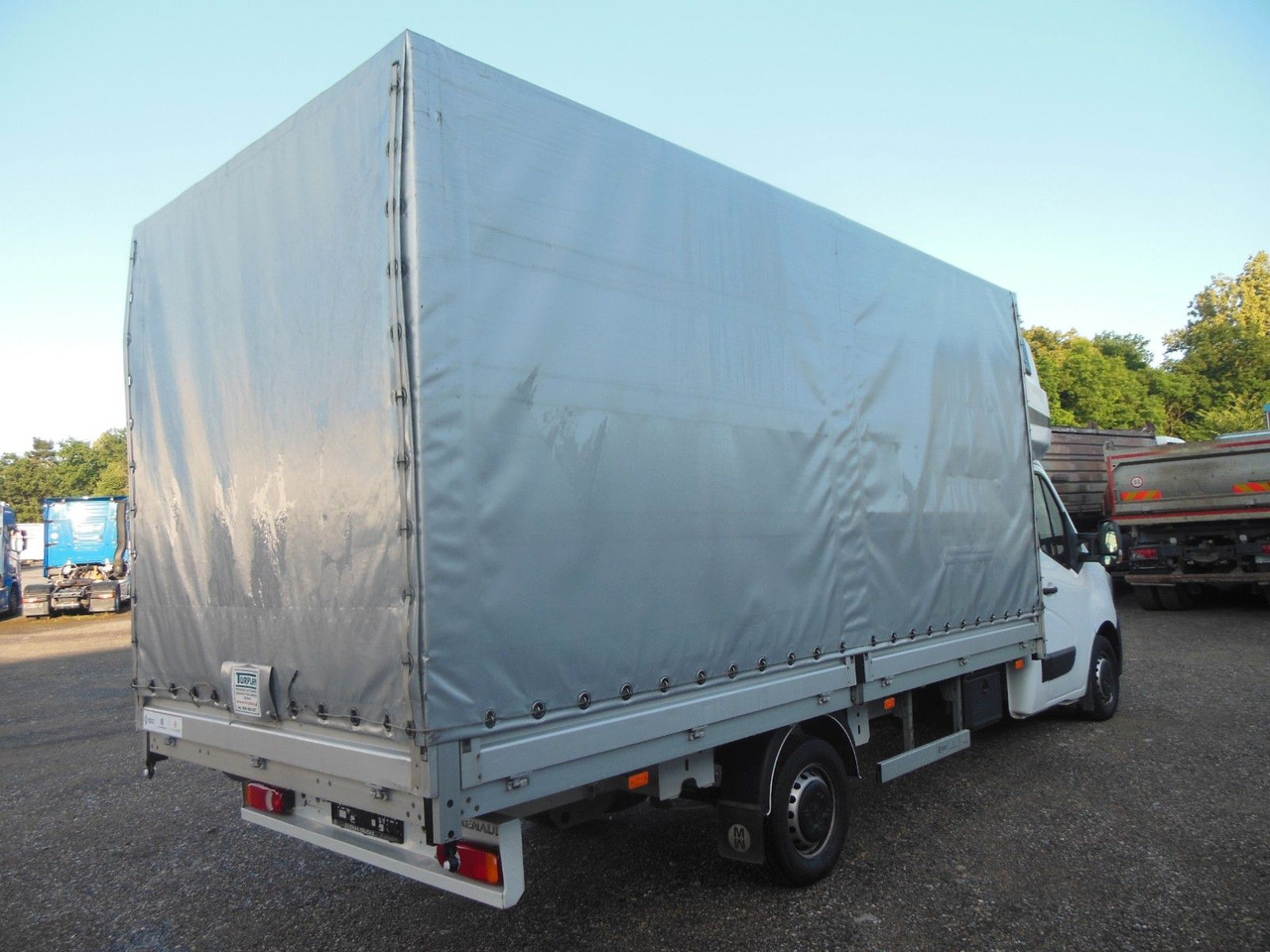 Renault MASTER 2.3 DCI, 10 PALETTEN, LUFT FEDERUNG - Plachtová dodávka: obrázek 3 Renault MASTER 2.3 DCI, 10 PALETTEN, LUFT FEDERUNG - Plachtová dodávka: obrázek 3